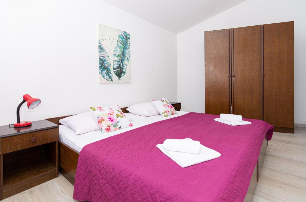 Apartment Plemic Паг Екстериор снимка