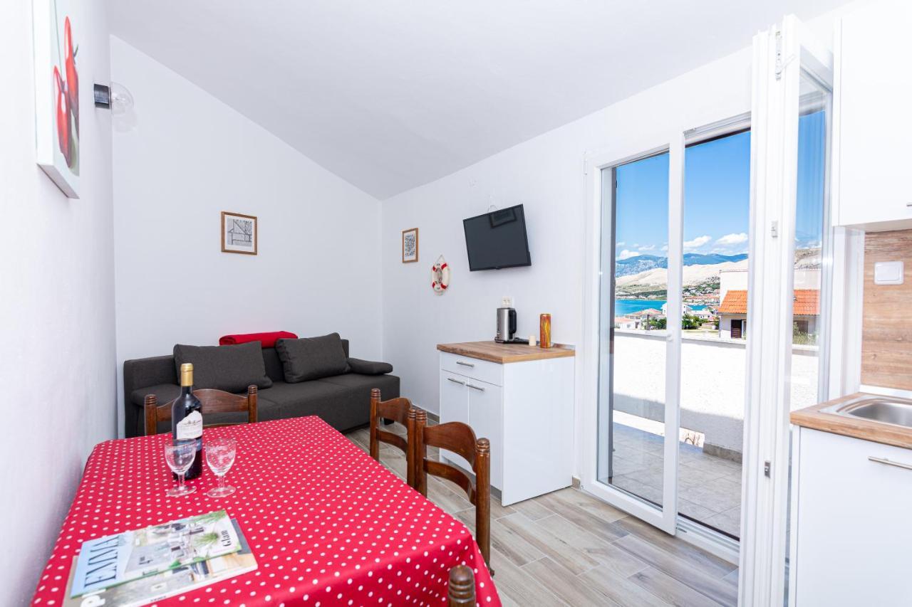 Apartment Plemic Паг Екстериор снимка