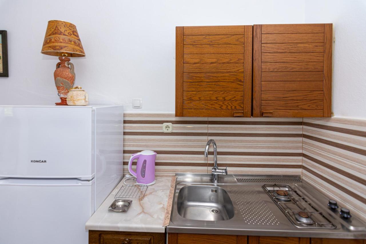 Apartment Plemic Паг Екстериор снимка