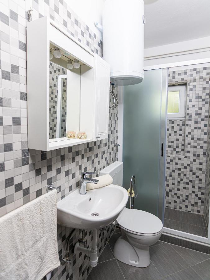 Apartment Plemic Паг Екстериор снимка