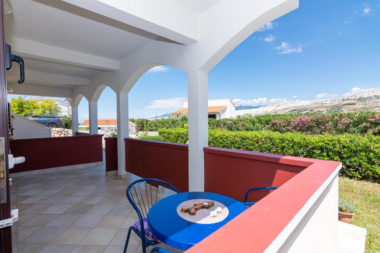 Apartment Plemic Паг Екстериор снимка