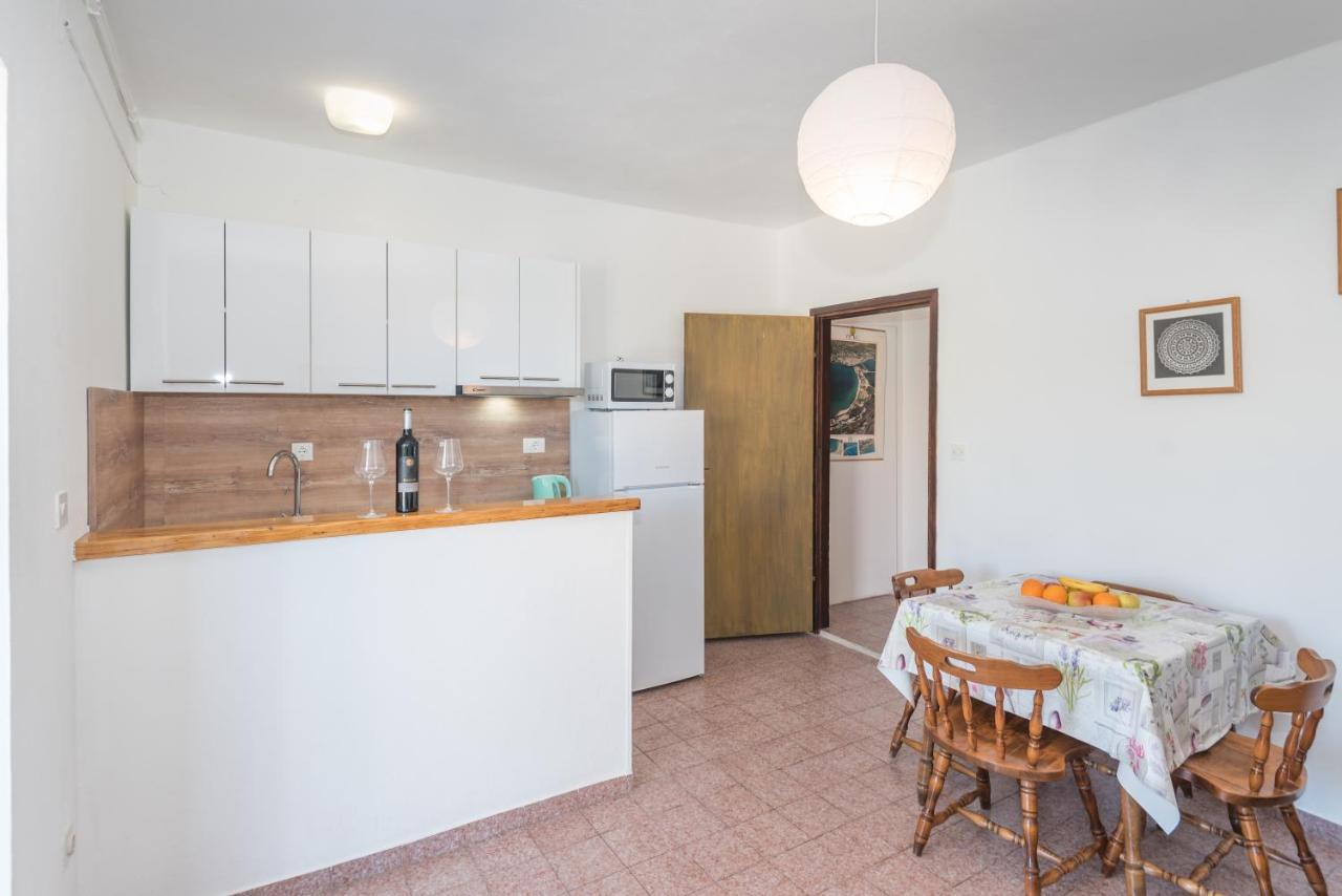Apartment Plemic Паг Екстериор снимка