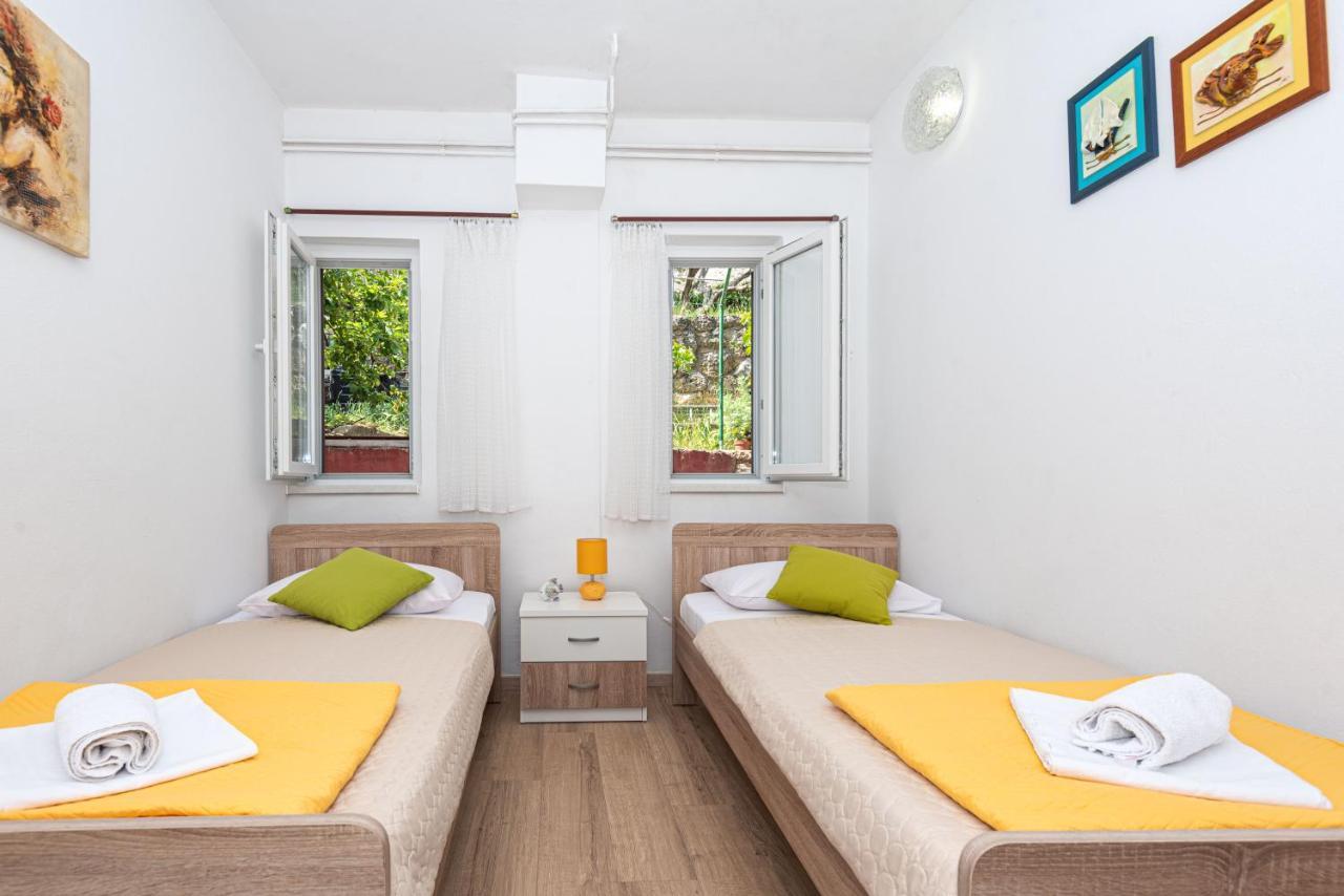 Apartment Plemic Паг Екстериор снимка