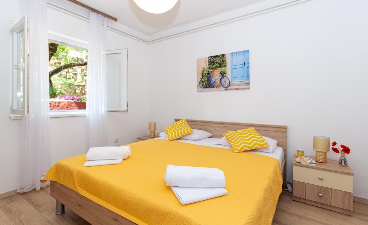 Apartment Plemic Паг Екстериор снимка