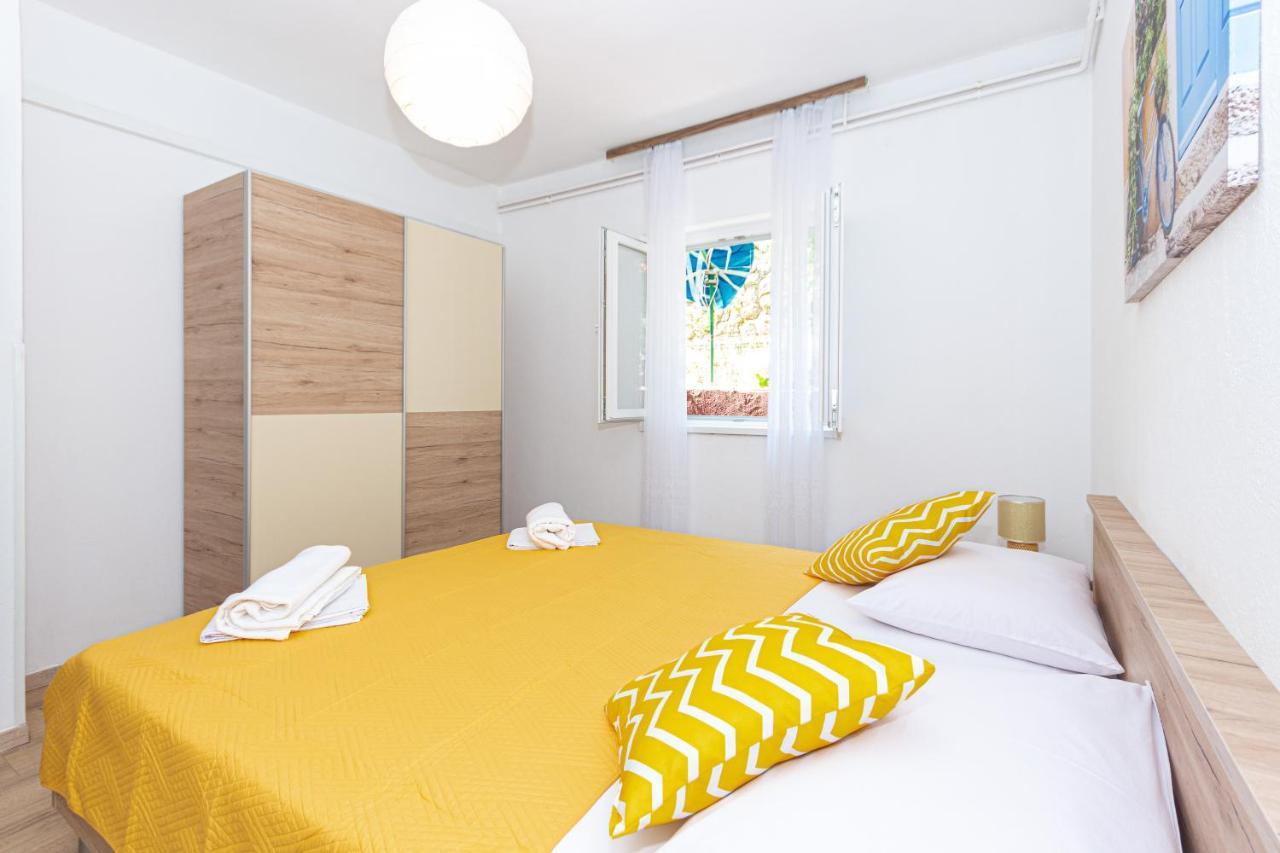 Apartment Plemic Паг Екстериор снимка